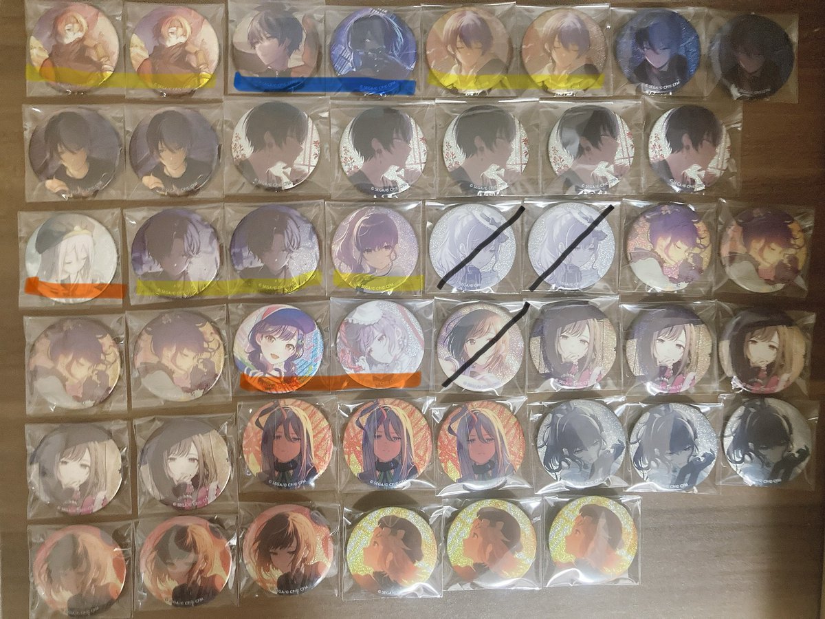 fuyu___haru's tweet photo. プロセカ グリ缶 ホロ缶 缶バッジ 交換譲渡

譲)画像参照

求)定価＋送料
または彰人(絵柄によりお断りあり)

譲渡の場合、黄色線は1点、オレンジ線は2点、青線は4点をこちら指定のものと抱き合わせあり。まとめて優先。よろしくお願いいたします。 https://t.co/CukbvHmiQP