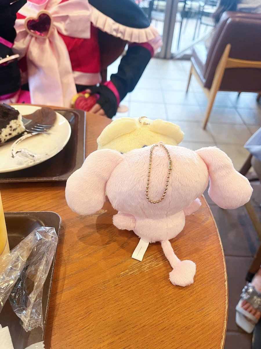 mitei_i1130's tweet photo. 離脱しました❕
ぷくちゃんと念願のふたりはプリキュア❕🤍🖤
たくさんお声がけありがとうございました😭❕
激カワブラックと一緒で楽しかった🎀💭
#アコスタみのおキューズモール https://t.co/hixNFtiw6f