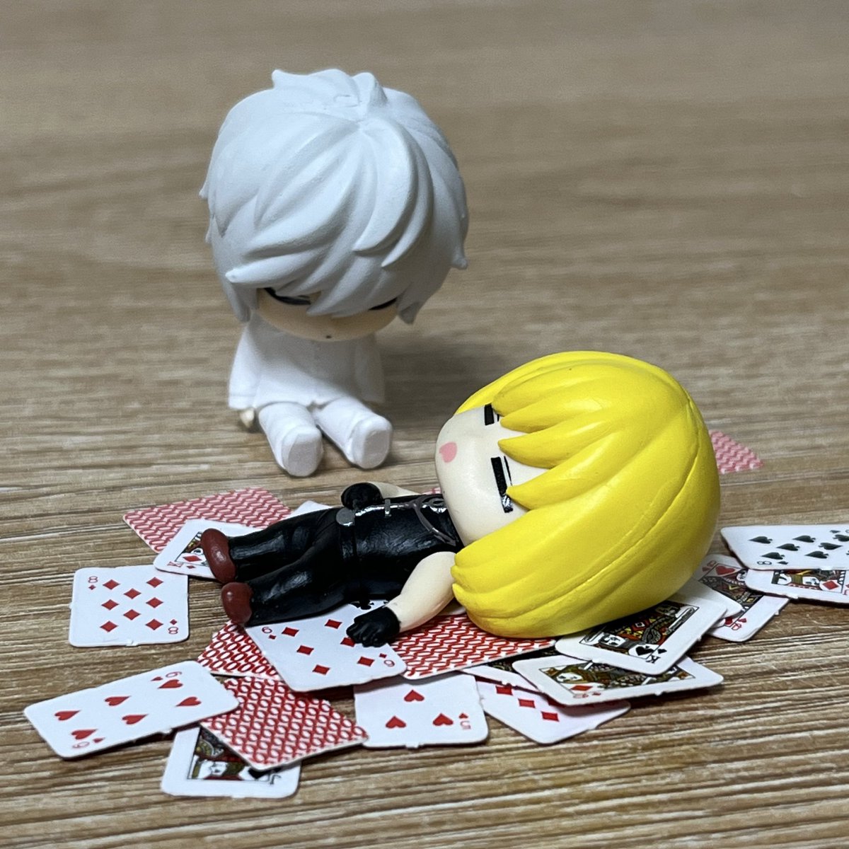 999isn's tweet photo. #deathnote https://t.co/1osuejmgbZ