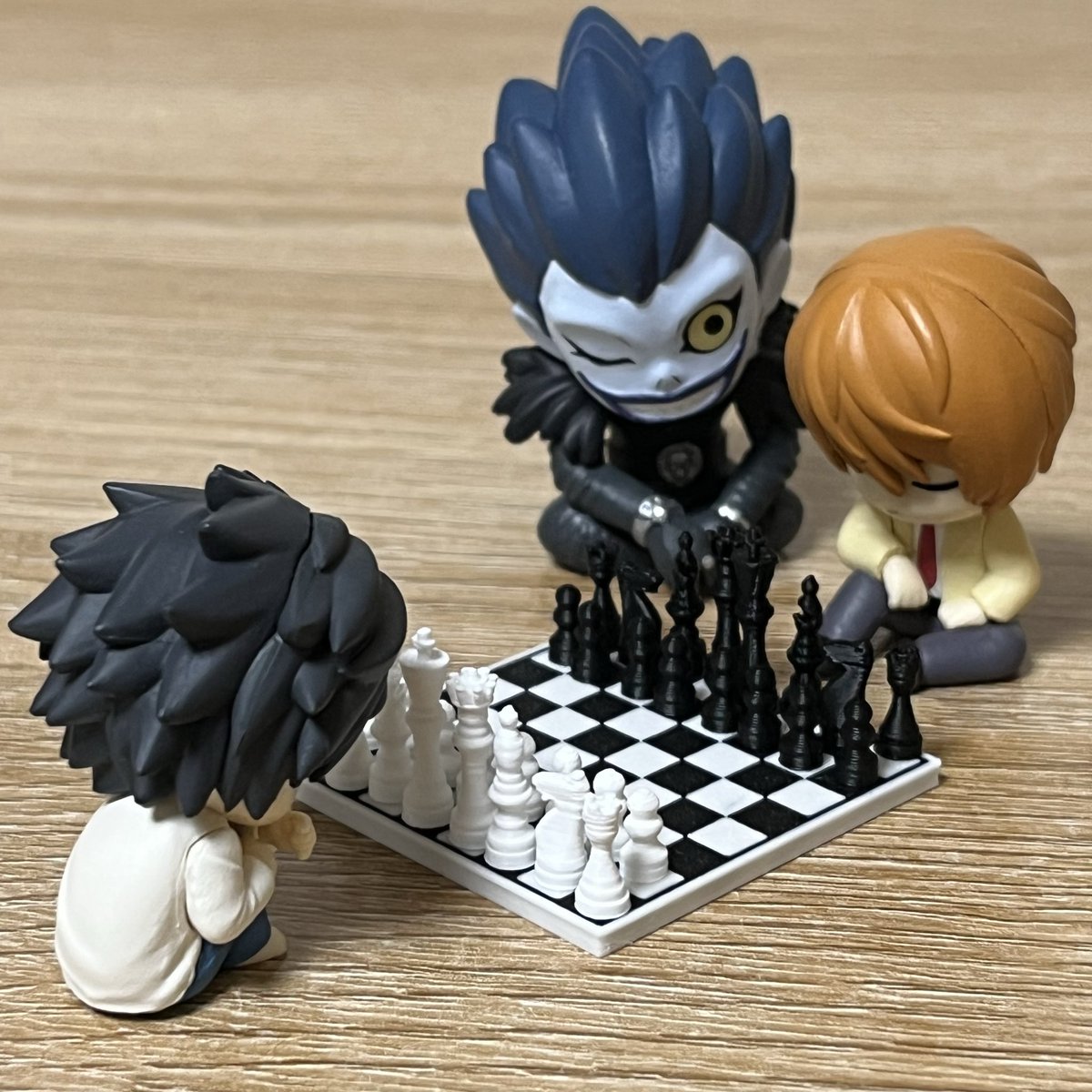 999isn's tweet photo. #deathnote https://t.co/1osuejmgbZ