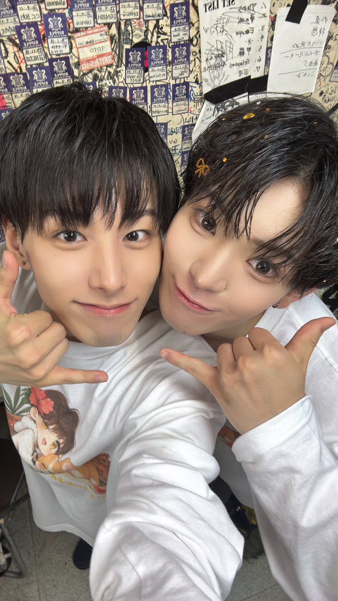 mirai__ryusei's tweet photo. 今日はるきあ生誕祭1部にお越しくださり本当にありがとうございました‼️

ずっと見てて、るきちゃんが色んな曲をやっててあのかっこいい緩急や表情とか全部
すごい頑張ったから出せたんだろうし
沢山思いがあってやれたパフォーマンスだったと思うから2部で沢山褒めまくってあげてね✨️
一緒にご飯行ったり話しま��ろうね～😭
自分も生誕祭が公開されてどんな事をやろうかワクワクしてるしみんなへの思いやアイドルへの思い
全力で伝えていくから楽しみにしててね🔥

次回は9月ラストのライブRensaさんでの無料ライブでございます〜💛
これみた全員もれなく来てくださ～い🐶