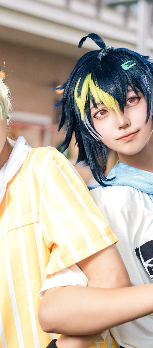 nag1_to's tweet photo. Cosplay／²  ₄  ³  ₄

               緋八マナ  ×   伊波ライ

                          ざぶぅん

 #アコスタみのおキューズモール https://t.co/GdEXWafrOA