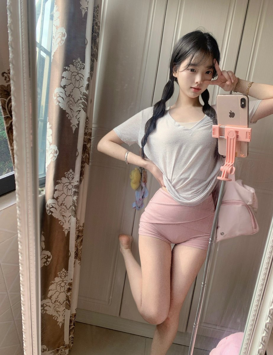 Swapoilue's tweet photo. 你一定喜欢 https://t.co/xnDzjwZCNl