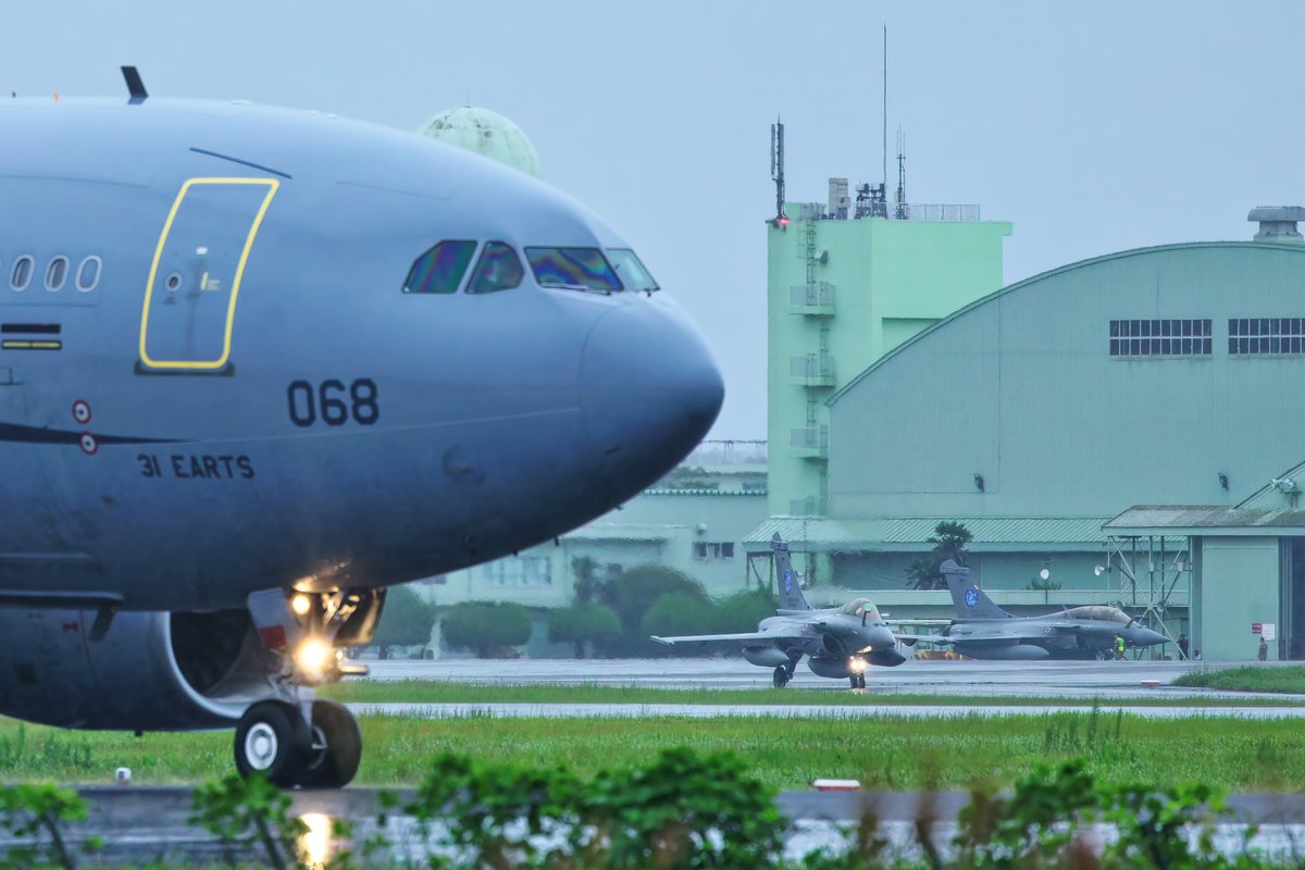 InoppyX's tweet photo. 2026.09.20
 #百里基地 
#PEGASE2026
大型機は迫力がありますね。
あいにくの雨模様でしたが、写真的にはかえって良かったかも。 https://t.co/z5F9NazHI8