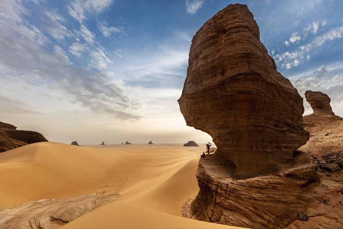 EnnediTchad's tweet photo. 27 Septembre: Journée mondiale du tourisme 
Paysages, patrimoine culturel et biodiversité de l’Ennedi offre un patrimoine exceptionnel à découvrir, valoriser et préserver.

📸 Orozi, Marcus et Michael 
@AfricanParks 
#JournéeMondialeDuTourisme  #Ennedi #Tchad #TourismeDurable https://t.co/3HkkLc5oct