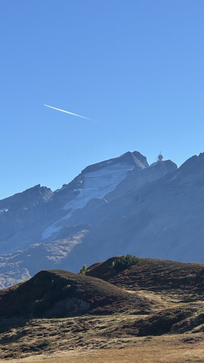 SwissNietz's tweet photo. Wer den #Titlis hier drauf nicht erkennt, dem sei verziehen: er hat die letzten paar hunderttausend Jahre nie so ausgesehen. #Klimawandelistreal! https://t.co/6bZd70Pwmp
