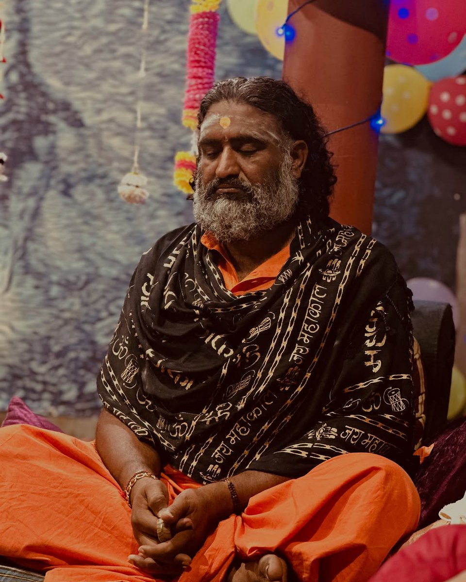kavyathapar20's tweet photo. Aap sabko MahaShivRatri ki bahot badhaiyan aur shubhkaamnaaen 🌹🌺🥰 May this Shiv Ratri bless one and all ✨🕉️🔱 OM GURU ♾️🦁🪷 https://t.co/lb1AP9iNYx