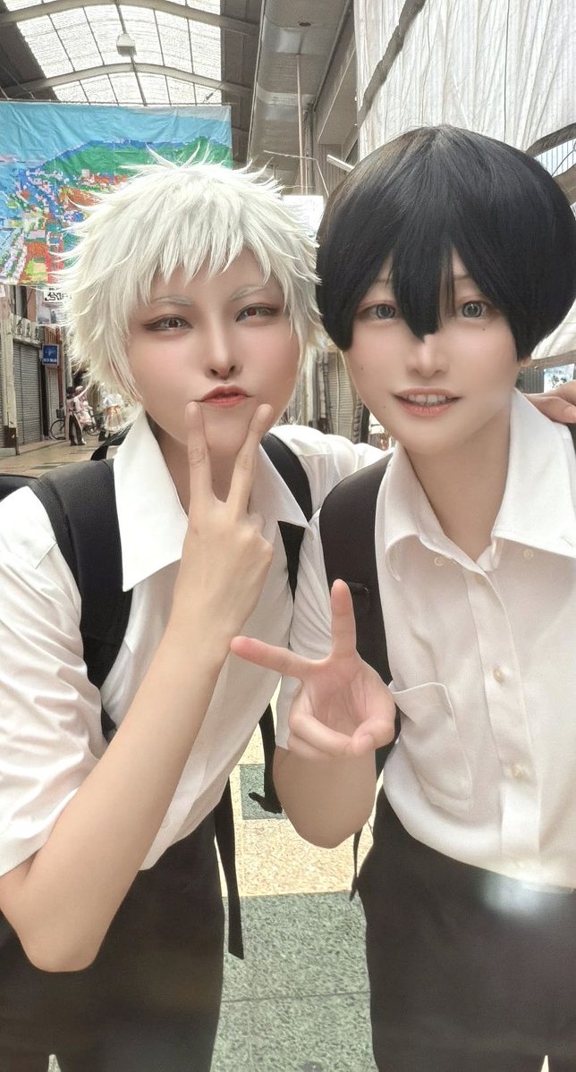ch1r0ch0c0's tweet photo. ※cos
生憎の☔️でしたがロケ良くてすごく楽しかった😚
途中📸さんも半同行してくださり写真沢山撮影していただけて感謝です😭👏🌸
あゆとせんせーもありがとね！！
ウチら光夏する頻度高すぎてキショイけど、来週も再来週も付き合ってもらうよ！🤭
#コスピク門司港
#コスピク https://t.co/1i0vT6YOSc