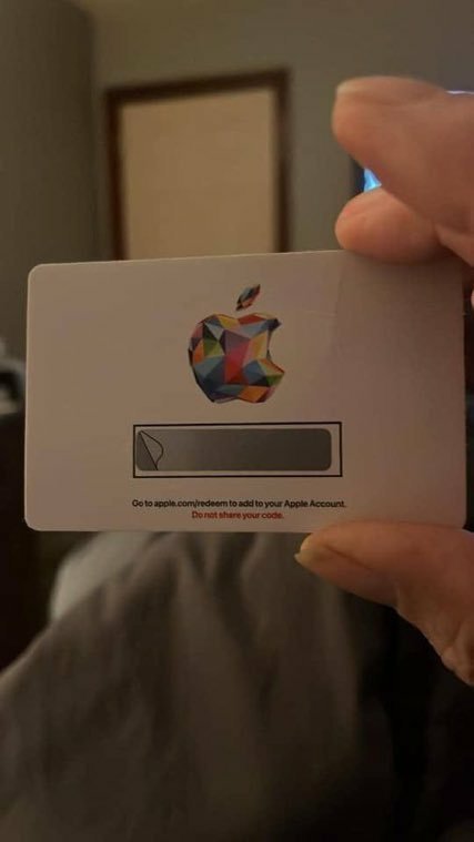Skyline_Master5's tweet photo. I got $200 apple card, what can I get? https://t.co/J8reCWm27R