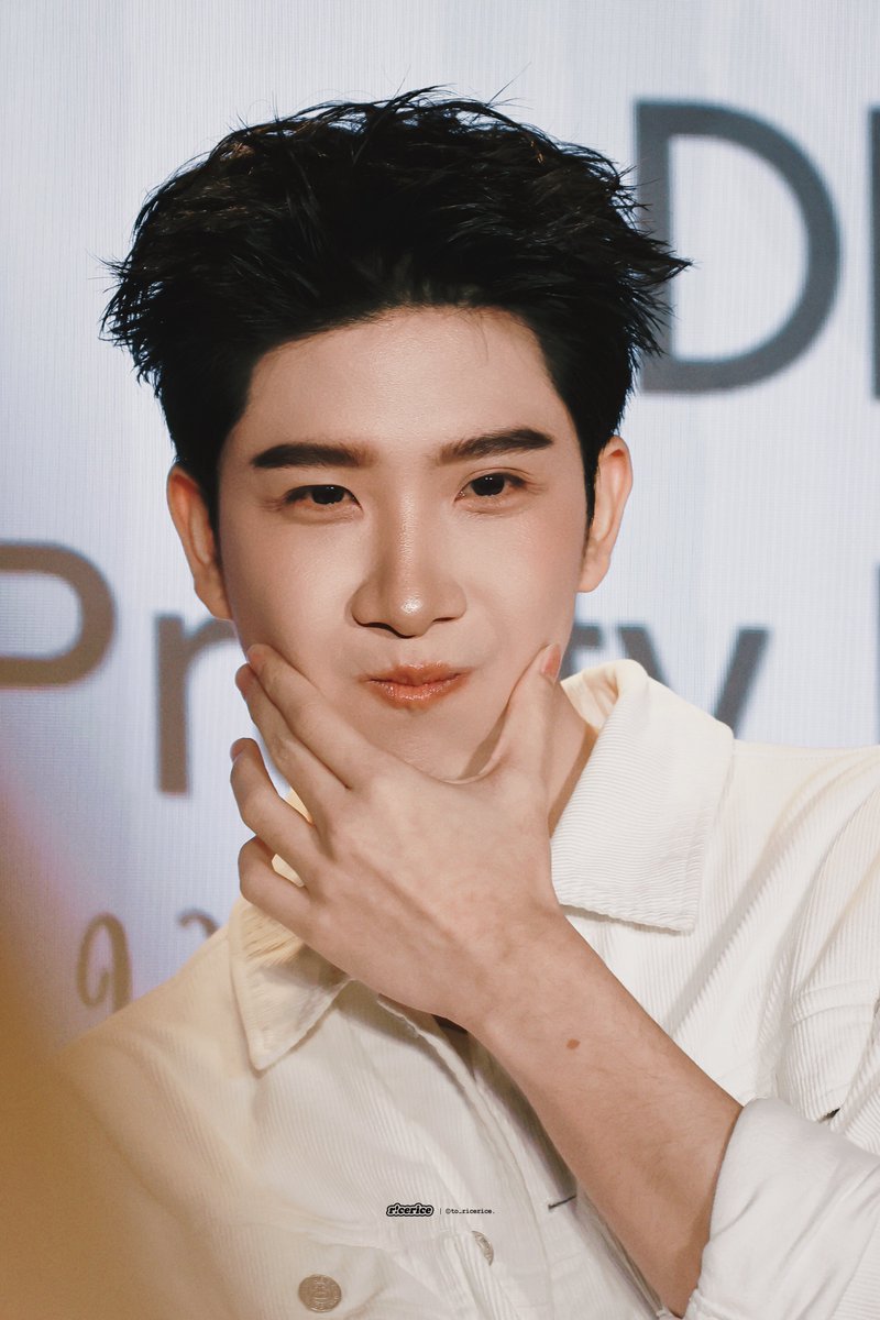 to_ricerice's tweet photo. 🥟🥟🥟🥢

@myktnw

Pretty Little Things With Khaotung 
#DrAllyXKhaotung 
#khaotungg #เด็กน้อยของขต https://t.co/DjluDFD7bx