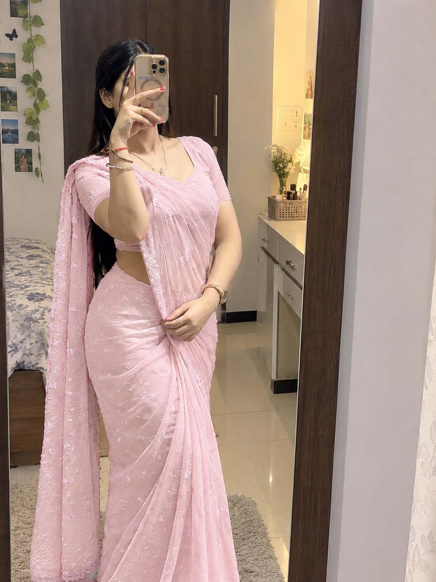 Shivani_904's tweet photo. Someone Said Saree Media 👀 https://t.co/xyzajyWlYt