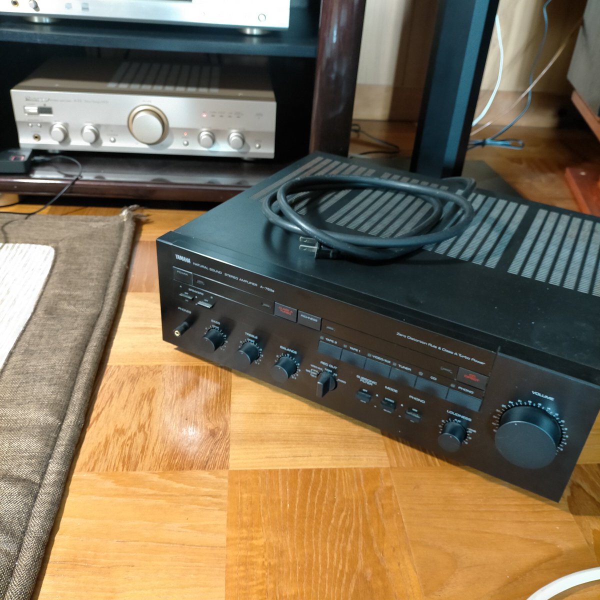 Goose350450's tweet photo. テストしたいことがあり、アンプ入替え https://t.co/dRuTZ8xDZz