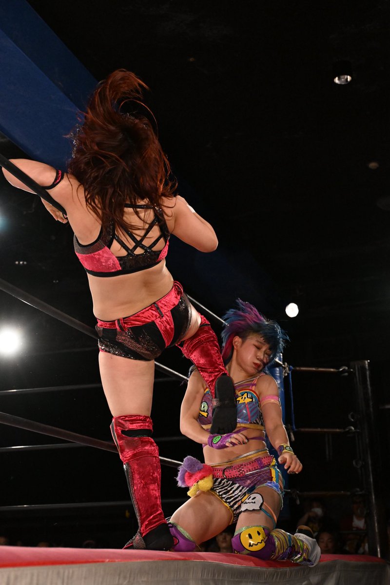 endoarisu427's tweet photo. もっともっとワクワクゾクゾクさせる！！
求めすぎちゃったこと後悔させます！！
山下さんのこと考えまくって生き霊飛ばすとかわっかんないけど急に変なこと言っちゃうぐらいには山下さんのことは考えてるので！！！！
私まだまだできるもん！！山下実優を倒してEVEのベルト取るんだもん！！10.3大田区で会いましょう✨#tjpw