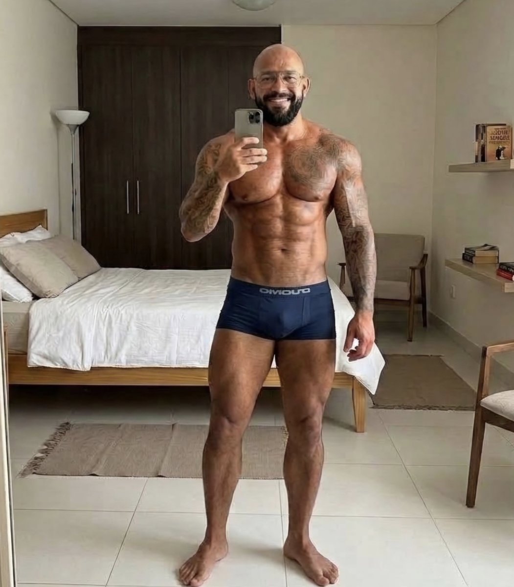 augustoomarcoos's tweet photo. Vamos colocar uma Sunga e ir pra Praia mesmo com o Tempo Nublado #praia #sunga https://t.co/IzBFEZRvMu https://t.co/1PhXKOjkIK
