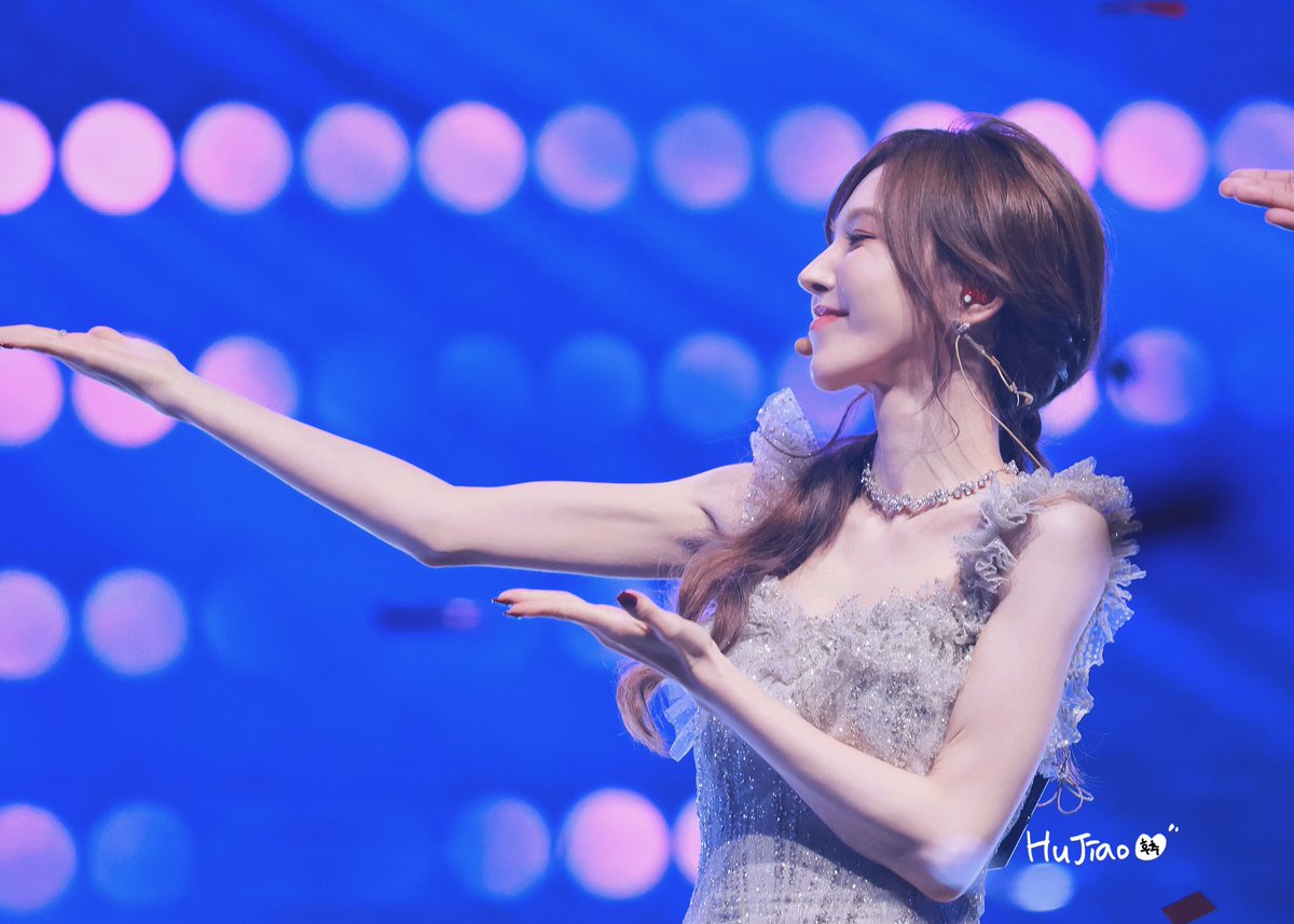 HuJiao_1009's tweet photo. 260927 Disney 末場 #Wendy #웬디

謝謝我的歌手 ( ᵒ̴̶̷̥́◡ ᵒ̴̶̷̣̥̀⸝⸝) https://t.co/rLTb6lutVo