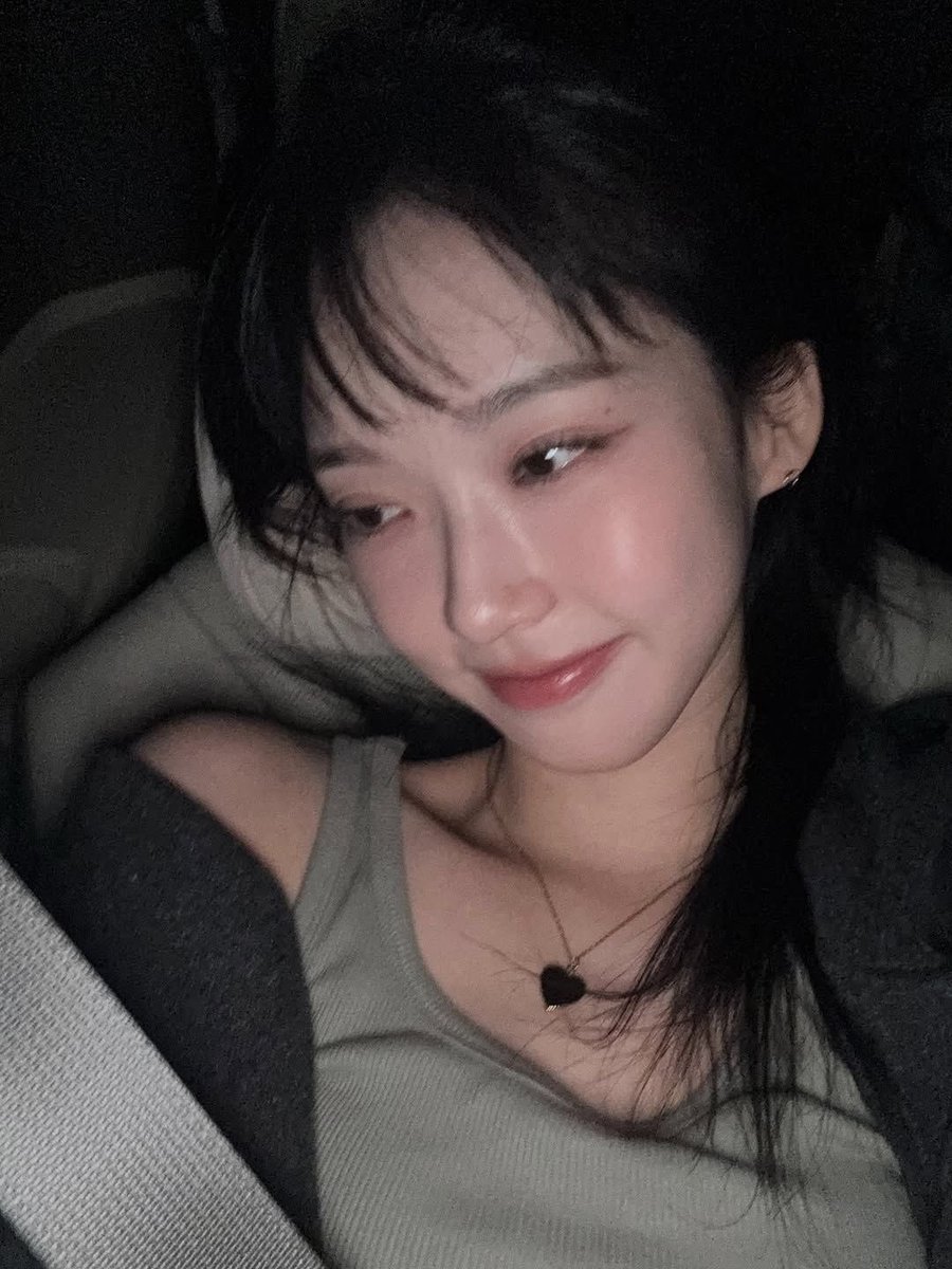 _xhisll's tweet photo. 분위기부터 걍 ㅈㄴ 고능함 #한지현 https://t.co/Gi31kI2Oxg