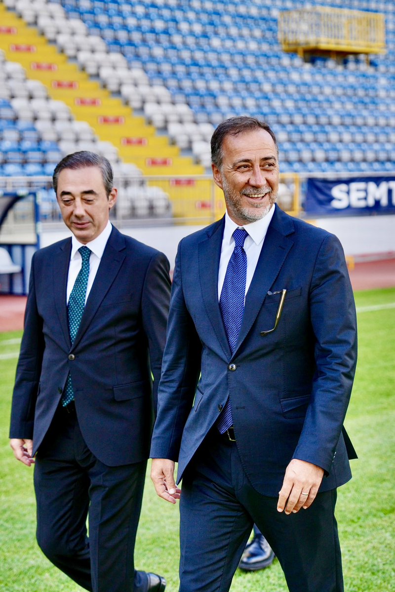 mustafa28kara's tweet photo. “Terörsüz Türkiye” bir temenni değil; milletimizin huzuru, devletimizin bekası ve evlatlarımızın geleceği için ortaya konmuş güçlü bir iradedir.

Bu iradenin mimarı Genel Başkanımız, Bilge Liderimiz Sayın Devlet Bahçeli Beyefendi’nin gösterdiği istikamet istikametimiz, sözü sözümüz, duruşu duruşumuzdur.

Liderimizin ortaya koyduğu bu tarihî iradenin dün olduğu gibi bugün de sadakatle ve kararlılıkla arkasındayız.

İstanbul İl Başkanımız Sayın Volkan Yılmaz Başkanımızın öncülüğünde; İstanbul teşkilatları olarak Liderimizin emrinde, milletimizin hizmetinde, Terörsüz Türkiye hedefinin sonuna kadar arkasındayız.

Yolumuz Liderimizin yolu, davamız Büyük Türk Milletinin davasıdır.

Devletimizden, milletimizden, ülkümüzden zerre taviz yoktur. 🇹🇷
@BBvolkanyilmaz