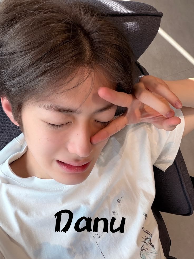 zenmobill's tweet photo. 𝐑𝐚𝐜𝐡𝐢𝐥 𝐅𝐫𝐢𝐞𝐧𝐝𝐬 𓍯 https://t.co/o1LEda5vMp