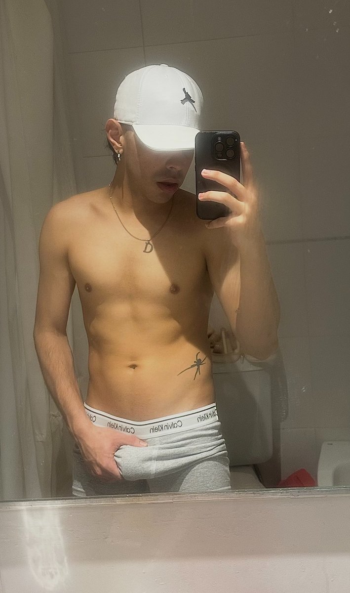 vchtwink's tweet photo. 💦 https://t.co/rpC3pLarj3