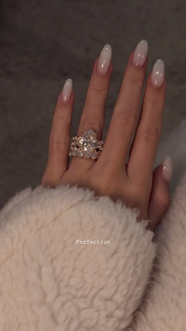 beautyvibes65's tweet photo. Spherical ring 😪💍 https://t.co/oKuAywyU7E