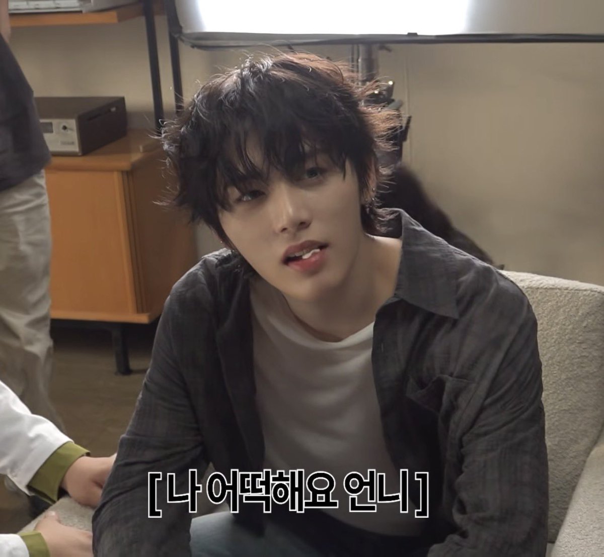 navv_l's tweet photo. 여자아이 두명 https://t.co/dueNDBQ2wU