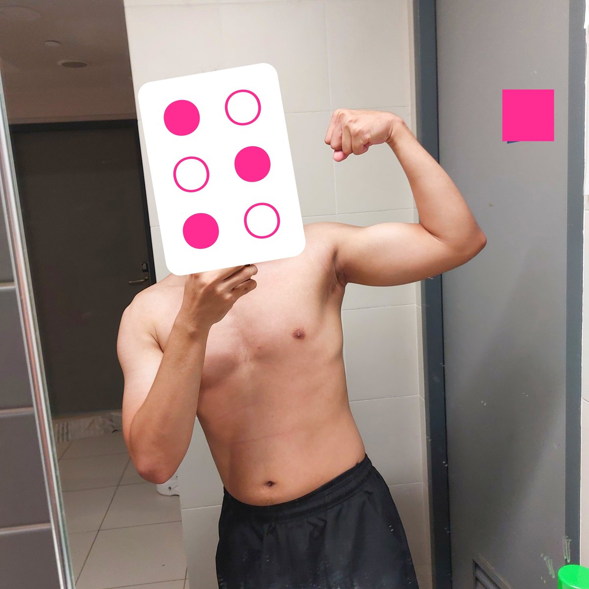 blankspazzz's tweet photo. seminggu lebih ga nge-gym karna sakit, feels like i have lost some weight and a lot of muscles https://t.co/743Q6KuxV9