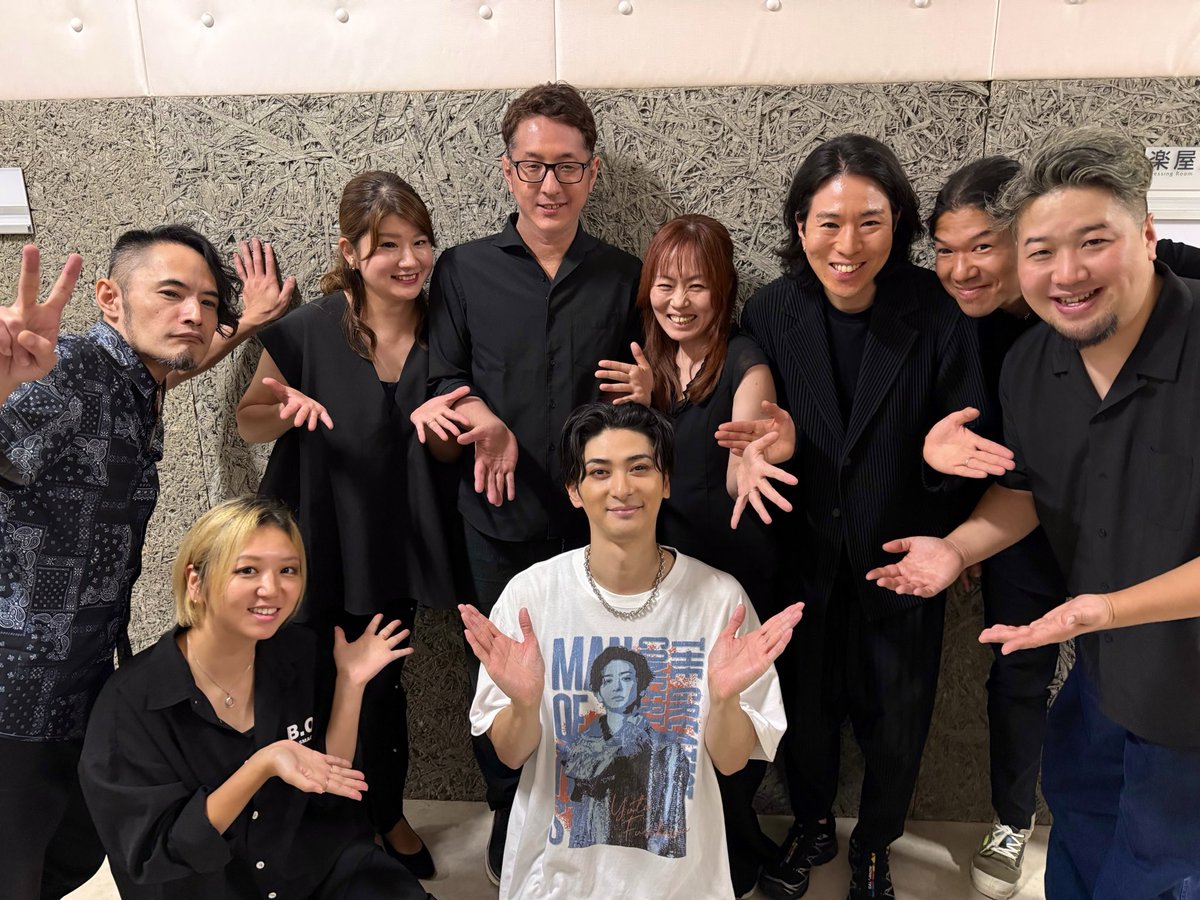 yoshiko1025's tweet photo. #古川雄大 さん
The Greatest Concert vol.3 
大阪WWホール　本日大千穐楽🤹🏻‍♀️
11公演中6公演出演させていただき、ありがとうございました✨

素晴らしいチームの皆さんと過ごした1ヶ月、本当に楽しかった！
終わっちゃって寂しい🥲けど、この貴重な経験を胸にまた次のステージへ立てるよう精進します💪 https://t.co/5yWcy3XKtl