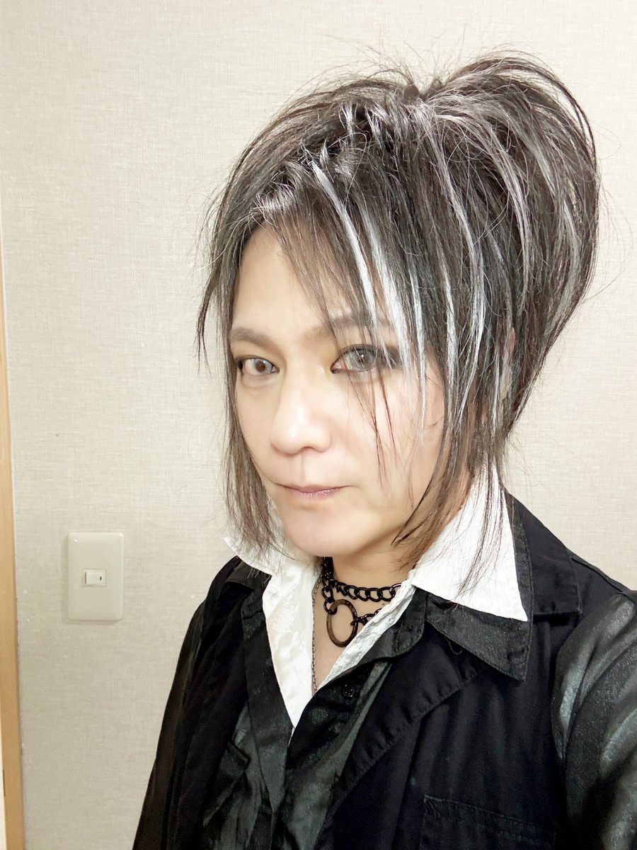 YUKI_Snowman_XX's tweet photo. Rayflower岡山県、YEBISU YA PRO終わりました！
いやー、超絶盛り上がりましたねー！！
会場いっぱいの熱気、最高でした！
岡山、最高の夜をありがとうございました！
また必ず会いに来ます！

酢飯問題ねー！
YUKIにとっては、凄く重要。笑 https://t.co/ScUROXQJgq