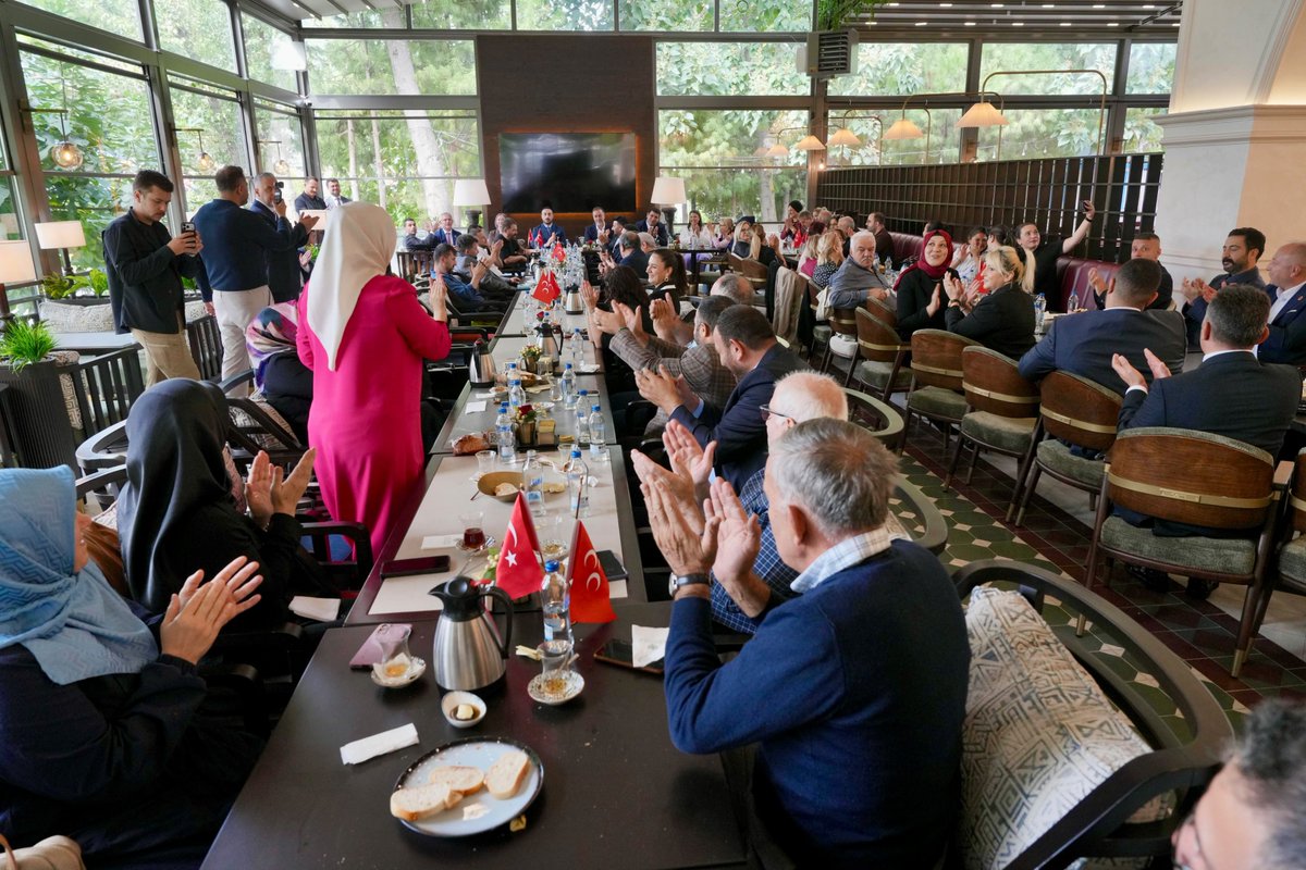 BBvolkanyilmaz's tweet photo. Beylikdüzü İlçe Başkanlığımızın düzenlediği Muhtarlarımız ve Azalarıyla Buluşma Programı’na katılım sağladık.
Mahallelerimizin ihtiyaçlarını ve beklentilerini en yakından takip eden kıymetli muhtarlarımıza ve azalarımıza teşekkür ediyor; görevlerinde başarı ve kolaylıklar diliyorum.