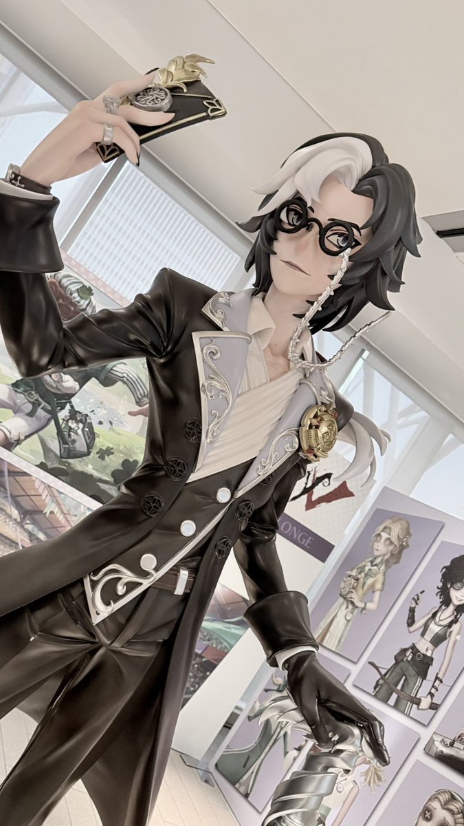 ta_rk_js's tweet photo. たろすちゃんにお誘いいただいて #第五人格横浜コラボ 行ってきました！！
DM様とミニおジョゼ♡♡美！
よーく吊られる()ロケットチェアに私も吊られてきました😇

爆レスピアソン＆可愛いエマちゃんありがとう🫰🏻🫰🏻
ホントはライリーから撮れていたはずが上手く撮れてなくて悲しい、、、

楽しかった♡ https://t.co/F0XzlTxTti