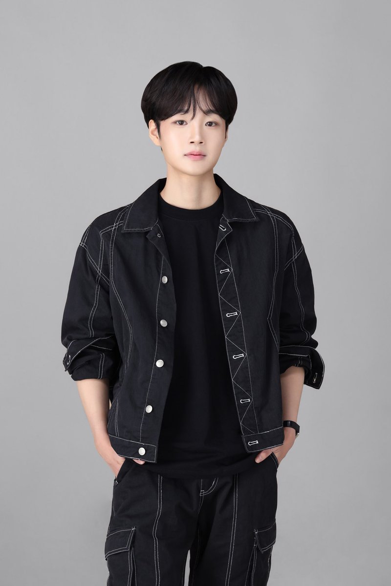 seung__dae__'s tweet photo. profile 1 

#승대 #seungdae #profile #프로필 https://t.co/OxF2cakrGX
