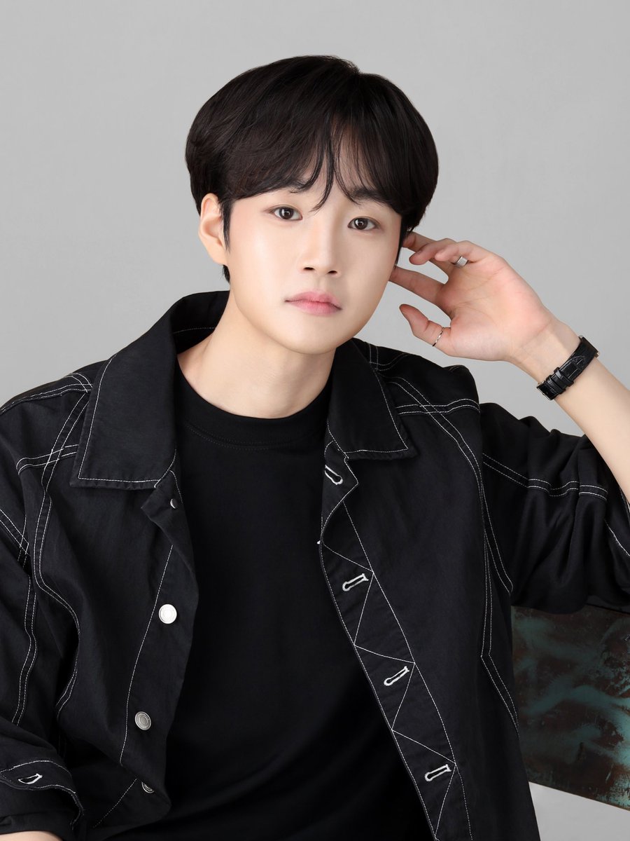 seung__dae__'s tweet photo. profile 1 

#승대 #seungdae #profile #프로필 https://t.co/OxF2cakrGX