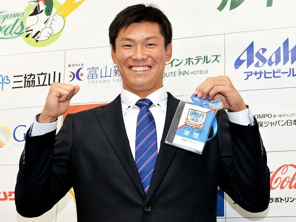toratora0902go's tweet photo. 早稲田大の特別推薦枠に漏れ、進学すら五分五分と言われた湯浅京己。独立リーグを経て阪神から「奇跡のドラフト6位」で指名された遠回りの野球人生は、やがてセットアッパーとして１軍の勝利の方程式を支える存在へと変わった。 #阪神タイガース #阪神 #甲子園 #湯浅京己 https://t.co/maIQKH1nNI