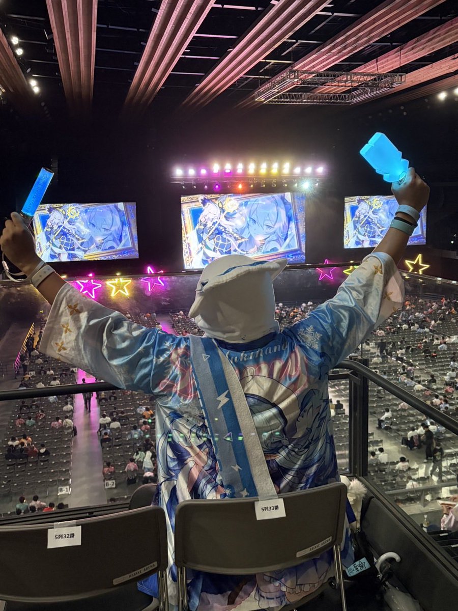 terofena's tweet photo. #ねぽっくすday2 おつかれさまでしたっ！！
本日は神席中の神席を引き当てて、終始大興奮でしたw
今日のラミィちゃんもめちゃくちゃ可愛かったっ！！！！
こよちゃんと一緒に歌ってる時は、興奮しすぎて正直泣きそうになりましたww
｡ﾟ(ﾟ´ω`ﾟ)ﾟ｡推し達が爆ラブ歌ってる姿！最高かよ！！ https://t.co/Q9LEUYRMfd