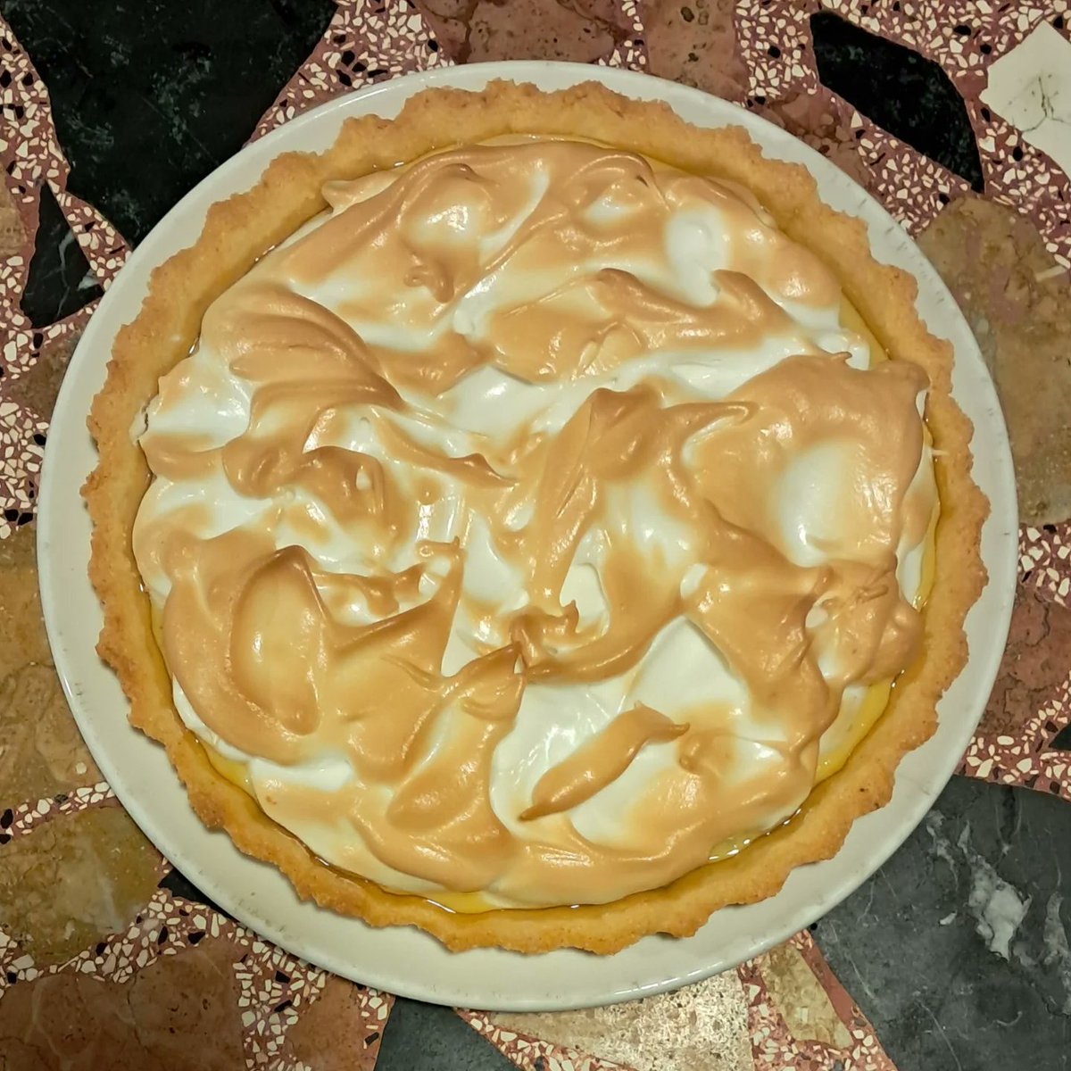 allisonrivera5o's tweet photo. Homemade lime meringue pie https://t.co/wcdQ5Yvcxy