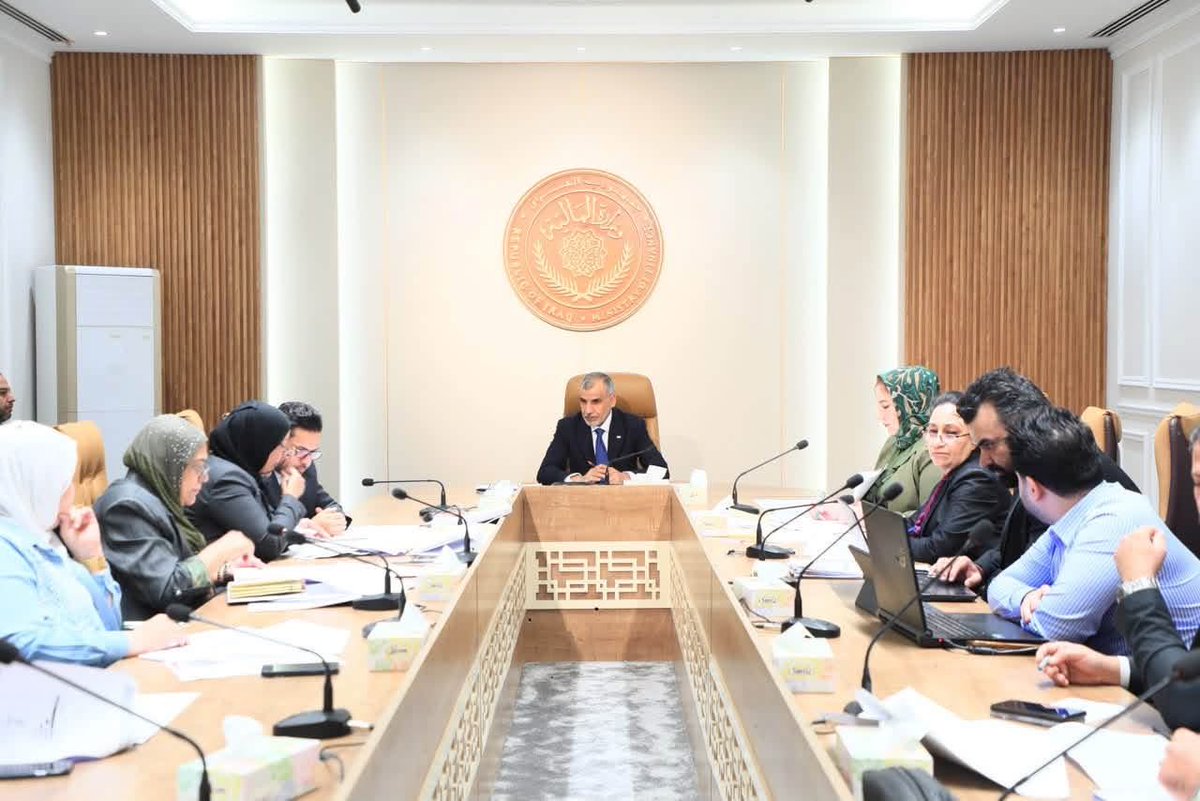 zoomnewskrd's tweet photo. #LATEST: Iraq’s Ministry of Finance has referred the draft 2027 federal budget to the Ministerial Council for the Economy after completing its preparation, affirming that it has fulfilled its commitments by finalizing the budget bill within the specified timeframe.

“The budget bill takes into account the priorities of the government program, global economic and financial variables, spending priorities, and the needs of important segments of society within the limits of available financial resources, with a focus on boosting non-oil revenues and solidifying financial discipline.” the statement reads.