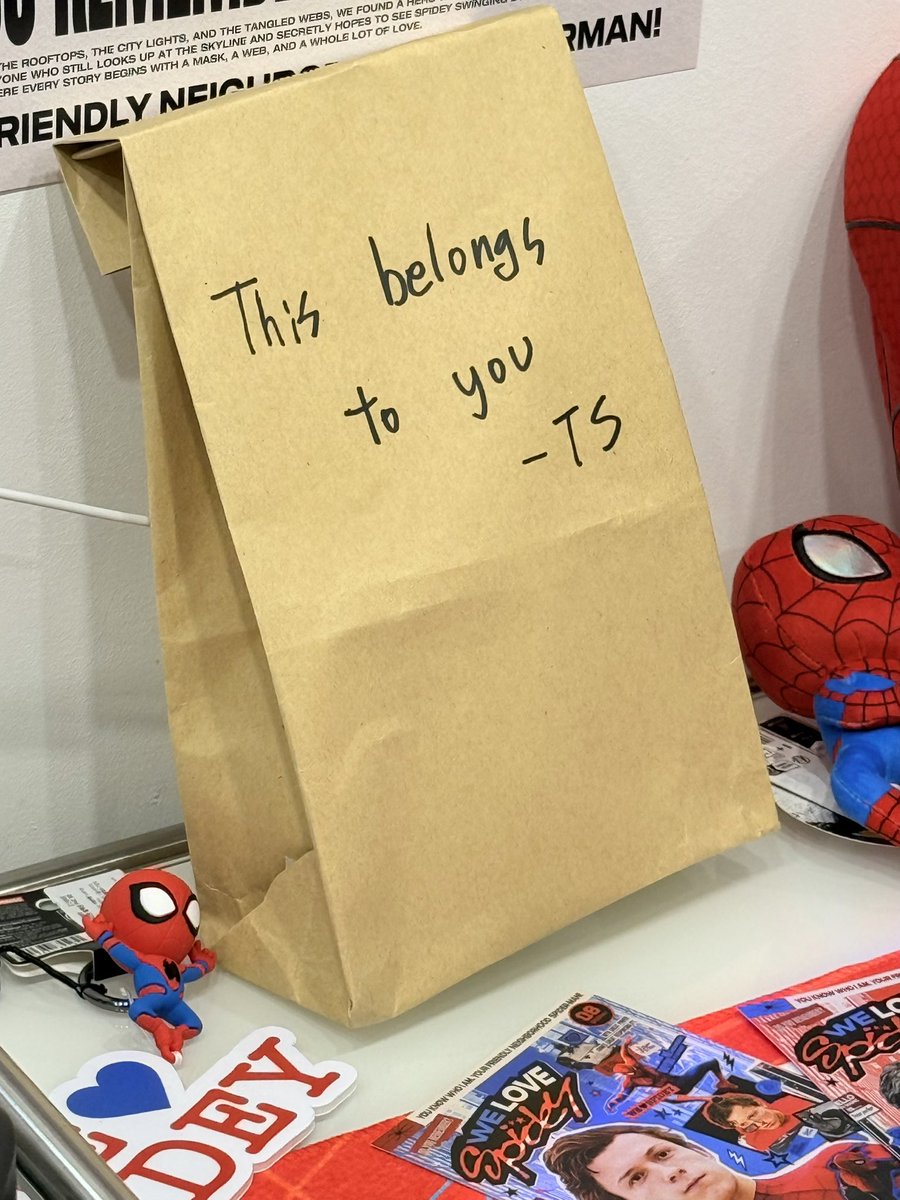 wwave819's tweet photo. #WES2SPIDEY #스파이더맨

뉴욕남자 보러 다녀왔어요•• https://t.co/QT4uQRhO1w