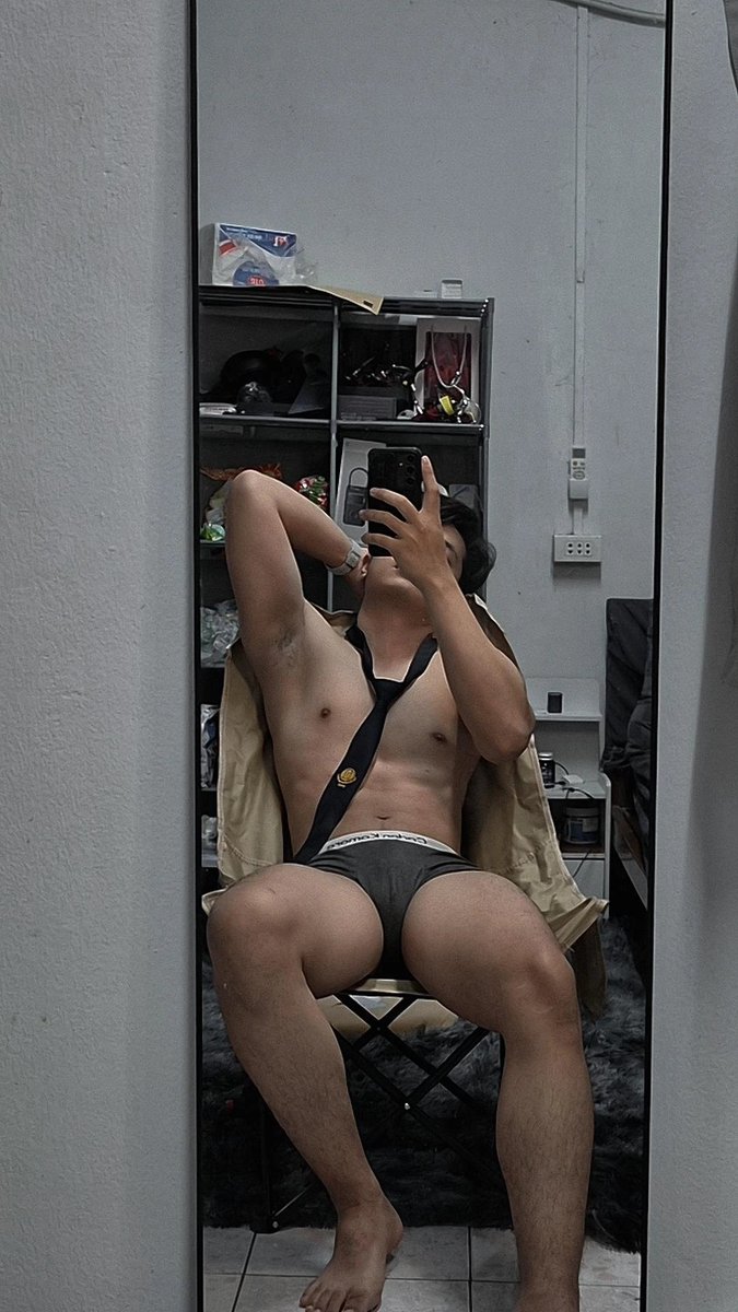 barroy54's tweet photo. ฝนตกบ่อยจังเลย💦🌧 https://t.co/sTu7Zblix6
