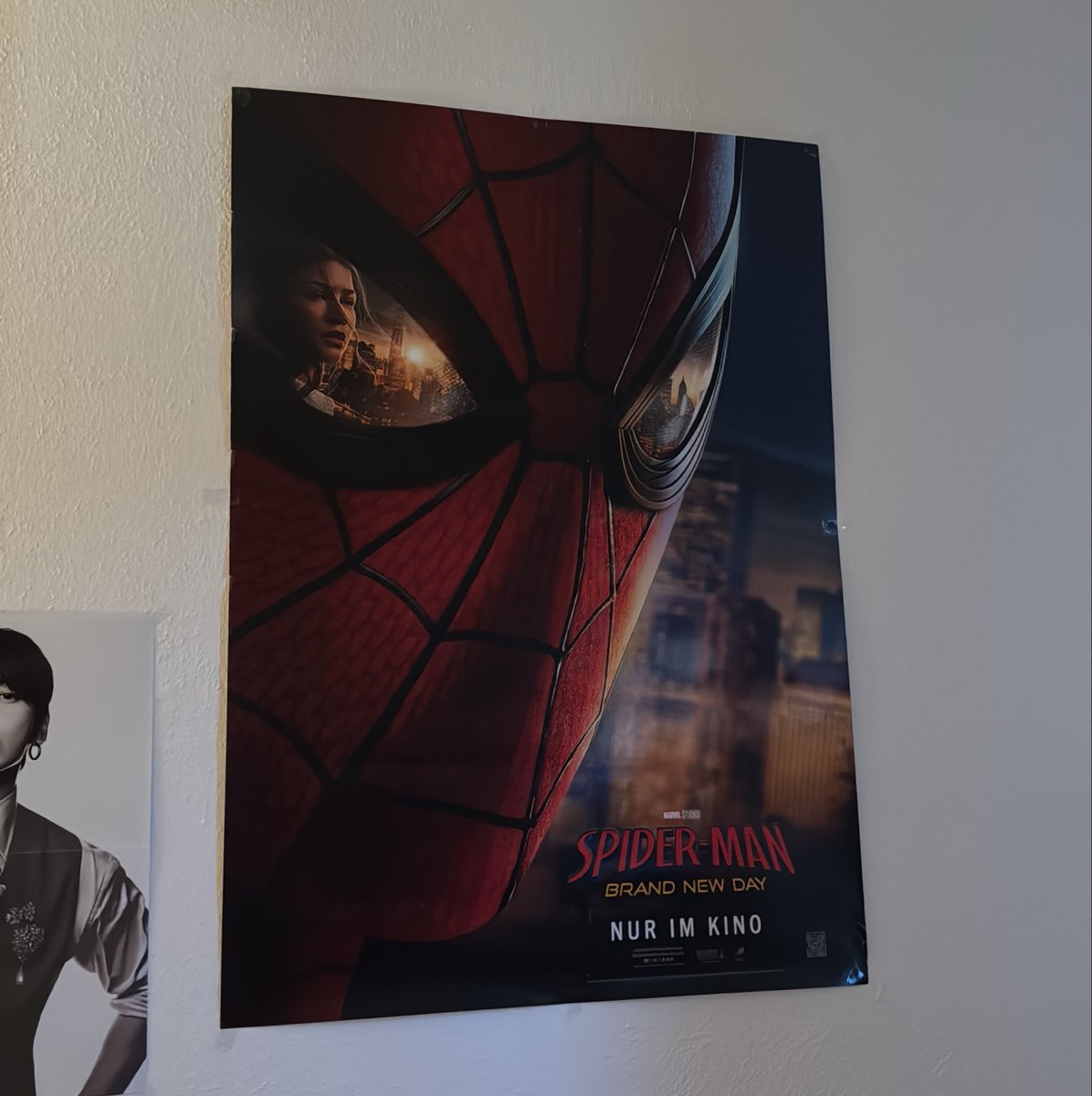 kimnamjoonsass's tweet photo. i have a new poster on my wall 😛 https://t.co/LSpAOzd4RI