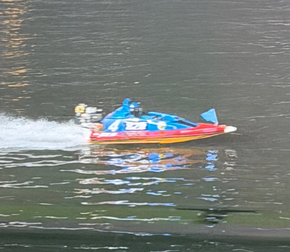 ndahoFischers's tweet photo. ボートレース若松🚤トークショーイベント
沢山の方に来ていただき会えて嬉しかったです！ご来場ありがとうございました😊‼️ 

そしてヤングダービー見れました！
宮之原選手優勝おめでとうございます☺️🎉
同じ東京出身で応援で舟券買ったら当たりました♪ 滑走感すごかった！ボートレースまた来ます🚤 https://t.co/oBjgF5Lx6a