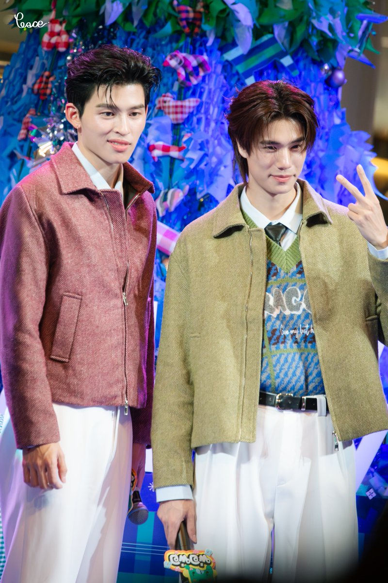 peacesspace's tweet photo. ปอนด์คือจะทำยิ้มซิกเนเจอร์ของพุปะ
ดิจิมอนฟุตลองชีสมาก
555555555555555555 https://t.co/AcDfdUE9Gt