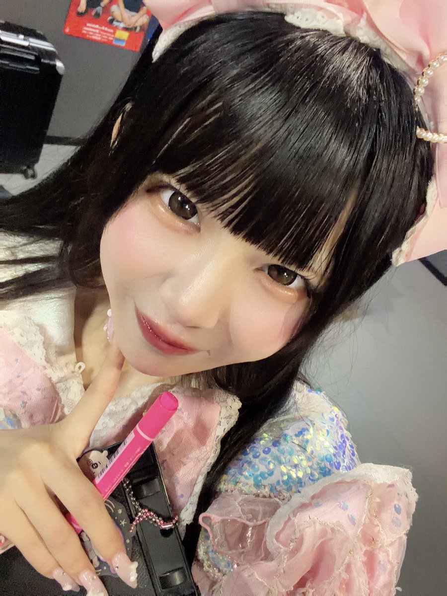 kachofugetsu07's tweet photo. 夜眠れないのも 何故か頑張れちゃうのも
君のせいだから 見せる「すき」は君にだけ https://t.co/INMAVg6qBj