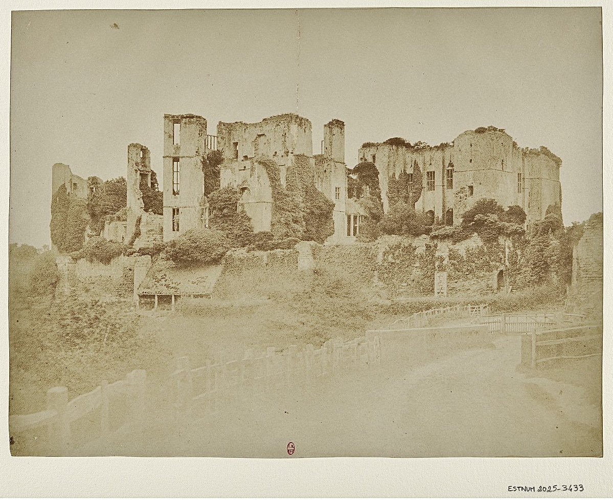 PhotoVoyages's tweet photo. Kenilworth, England — 1850. 🇬🇧

Victor Stribeck captured Kenilworth Castle nearly two centuries ago—when photography was still in its infancy.

A medieval ruin, frozen in time.

#Kenilworth #OldEngland #HistoryPhotography #EnglishHistory https://t.co/E2sZe6ZmEW
