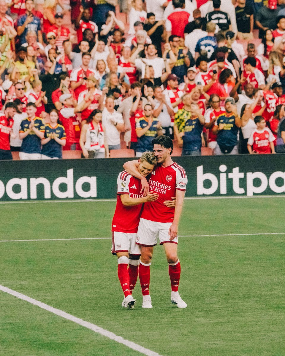 Arsenal's tweet photo. Home 🏡 https://t.co/cRnnBAjqV3
