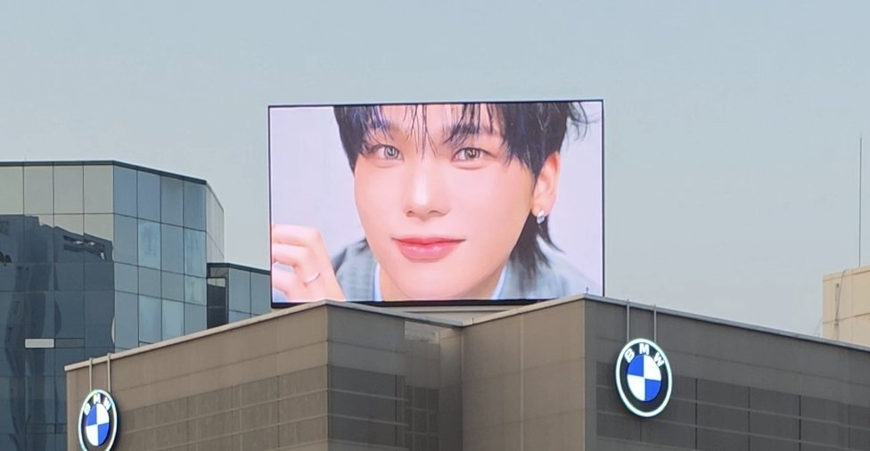 LUAxKAZUTA's tweet photo. 🥳 https://t.co/X9glgGtes8