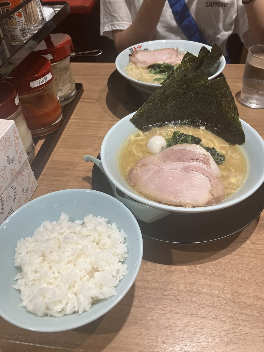 turkey_lions's tweet photo. 大阪に帰ってきました。明日から仕事だー

2位マジック2は激アツ https://t.co/SRi7fVLr42