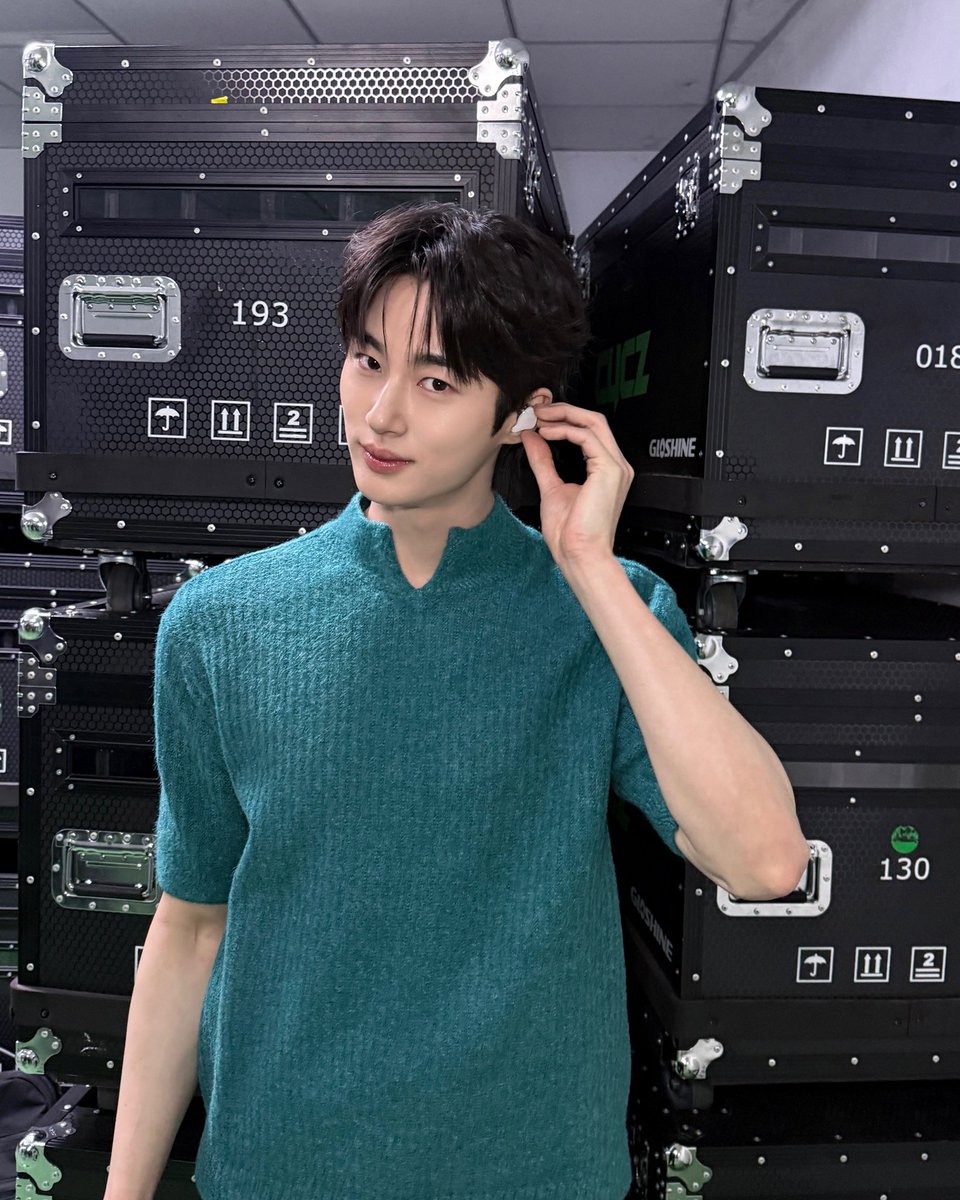 wooseoksyndrome's tweet photo. #ByeonWooSeok WeVerse DMs after Taipei fan meeting 🥰

💙 Are you having a good Chuseok holiday??
💙 There aren’t many overseas fan meetings left now. Already? 🥺
💙 Let’s have fun at the remaining fan meetings too 🥰
💙 ㅋㅋㅋㅋㅋ Are there two more? I don’t know 🥺
💙 Second fanclub members hehe
💙 I ate so many delicious things in Taiwan. I couldn’t try the Taiwanese beef noodle soup, so I’ll definitely try it next time. Milk tea. It was soooo delicious 😖 I keep eating those bagged snacks too. I ate so well while I was there, so you don’t have to worry about me 🥰 Oh, and I had mango shaved ice. The mango was delicious too 🥰