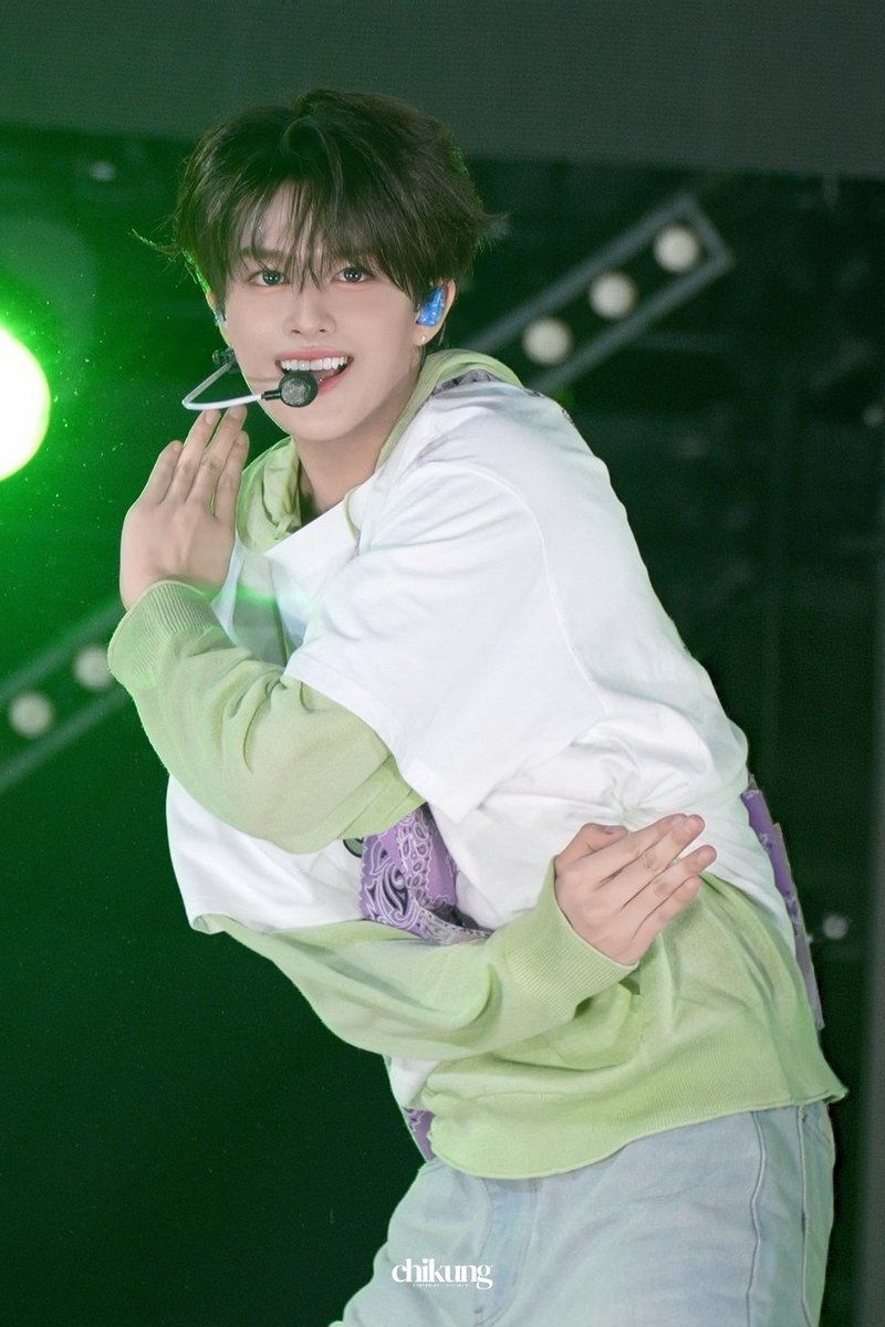 M_CHIKUNG's tweet photo. 260926 SBIMUSICCIRCUS

#TERU #테루
#VAYONN #베이온 https://t.co/DLU01p0qJi