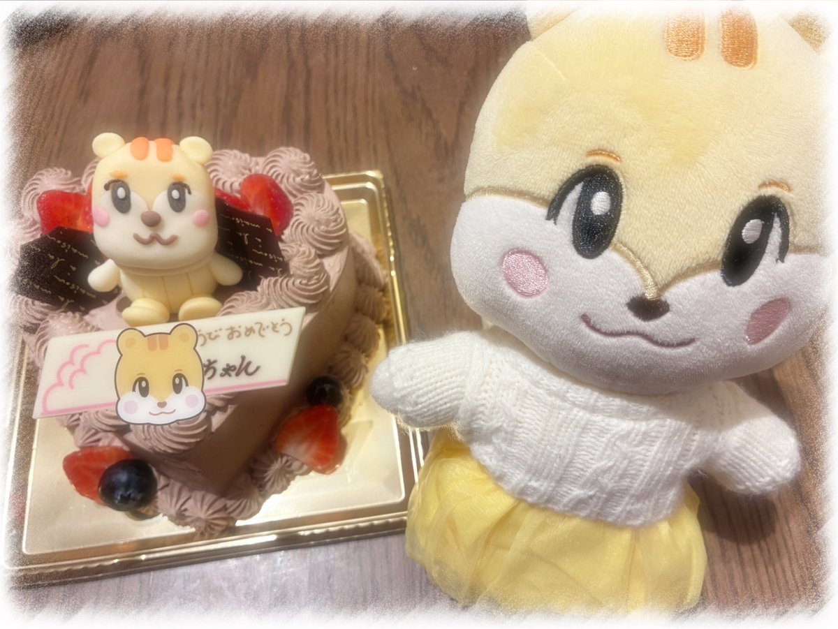 saa_NEX_2Y's tweet photo. 娘👧のお誕生日🎂❤️

今年のケーキのリクエストはヒュロミ🐿️🌼

3世代で推せて楽し嬉しい😁
またLIVE行こうね！！
お誕生日おめでとう🎉✨✨ https://t.co/ZqgoaQdLGP