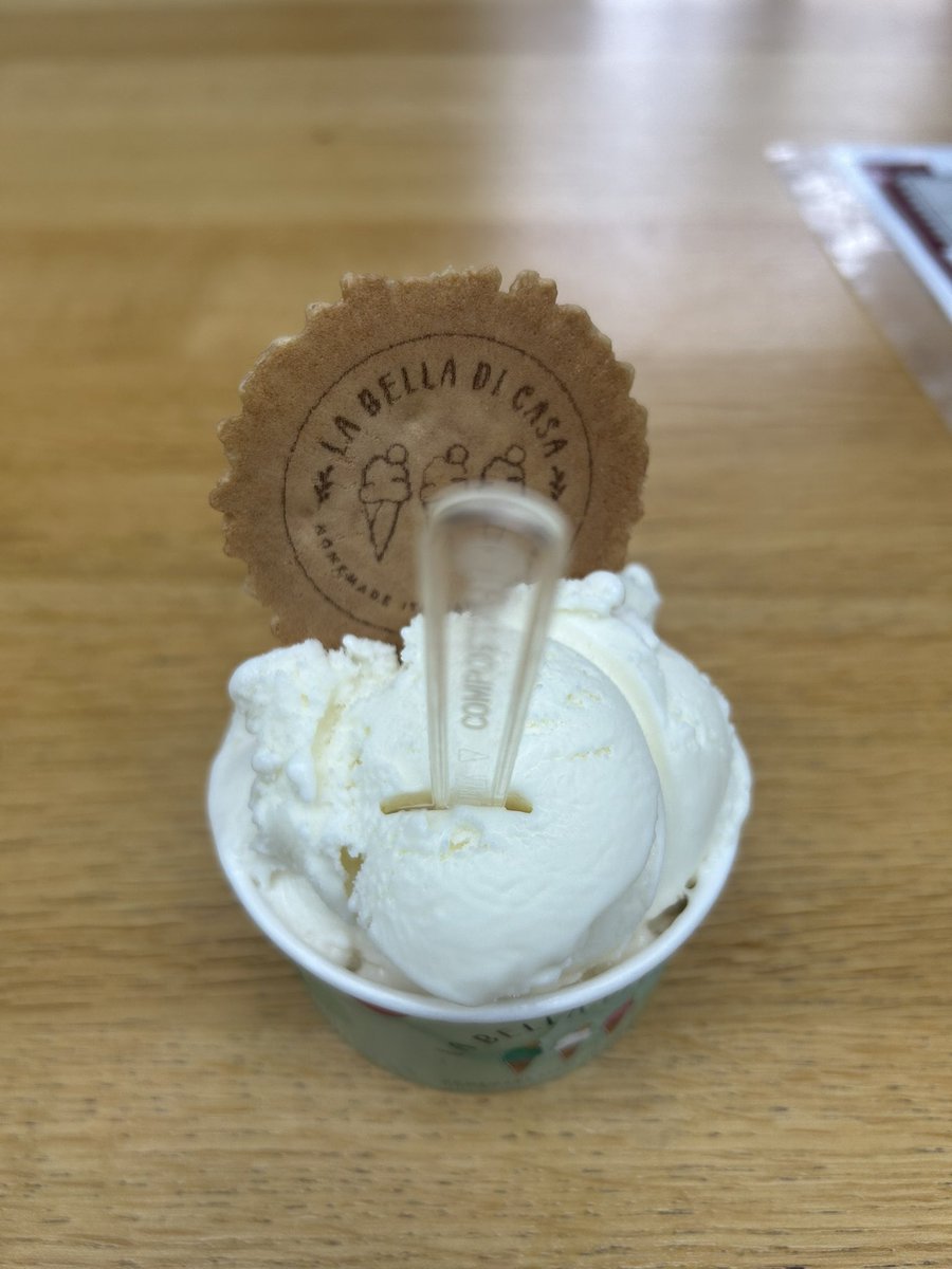 servingseraph's tweet photo. 😋🍦
coconut banana and lime ice cream https://t.co/2AdbTuDG4k